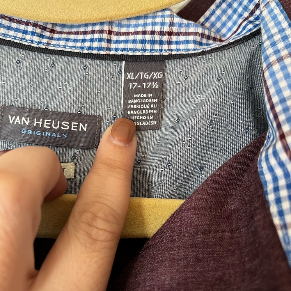 Van Heusen Button Down - image 4